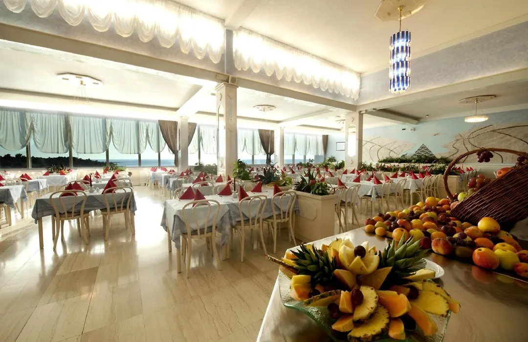 Hotel Gran Vista Plava Laguna-1