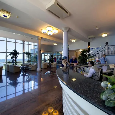 Hotel Gran Vista Plava Laguna-2